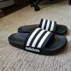 ADIDAS Slide Sandal: Black Sz 5 Youth/Mens